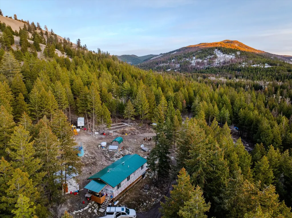 260 Wild Horse Trail Kila MT 59920