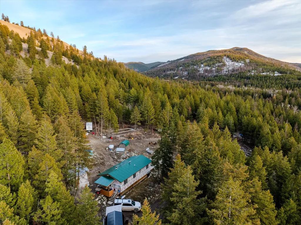 260 Wild Horse Trail Kila MT 59920