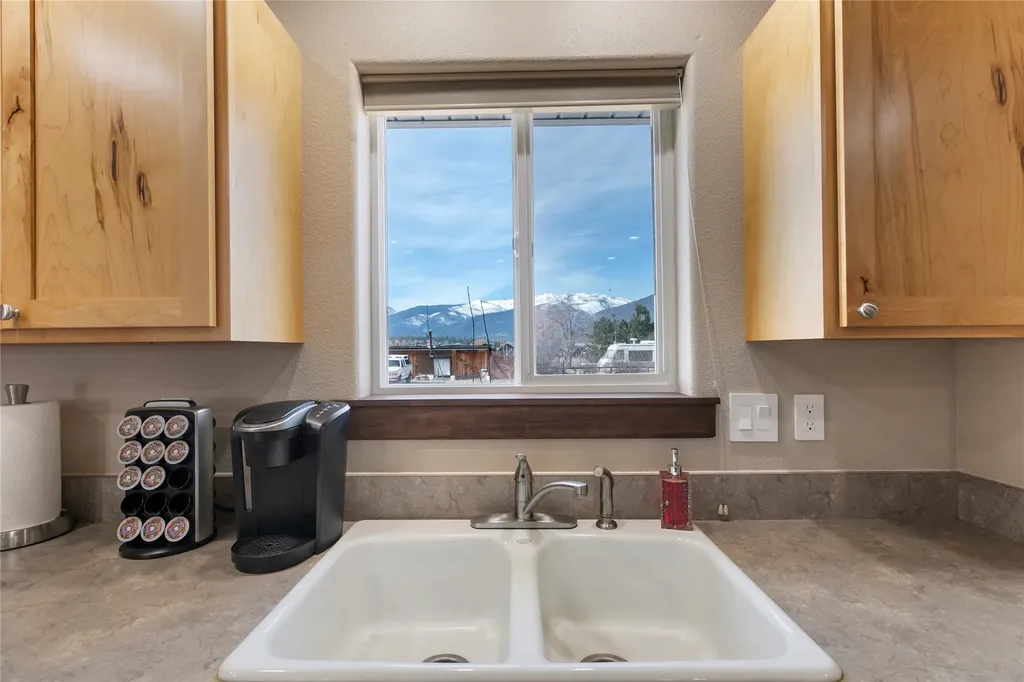 2306 Austin Lane Victor MT 59875