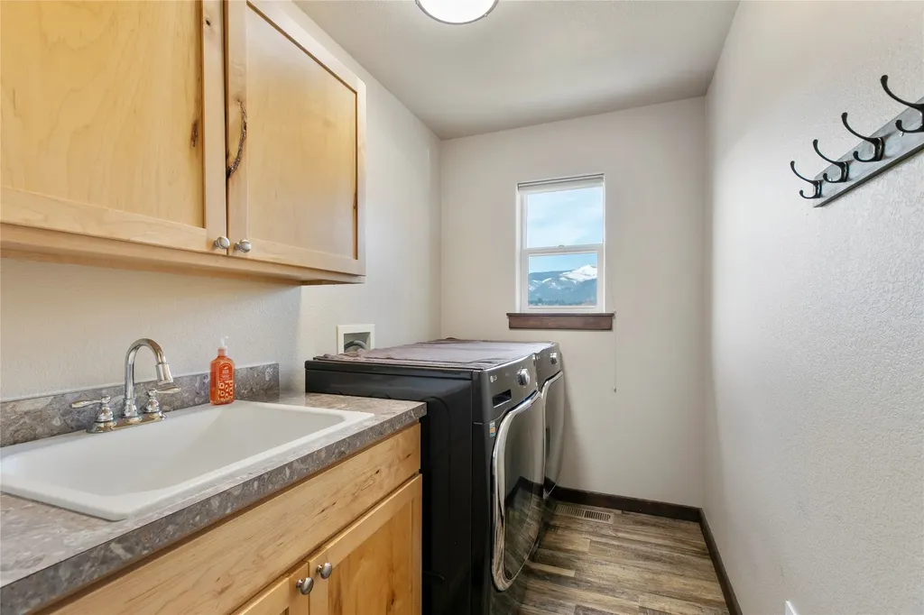 2306 Austin Lane Victor MT 59875