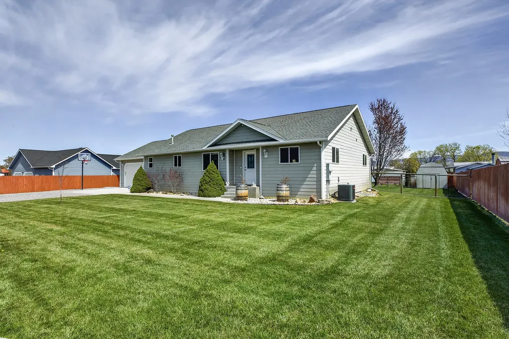 2306 Austin Lane Victor MT 59875