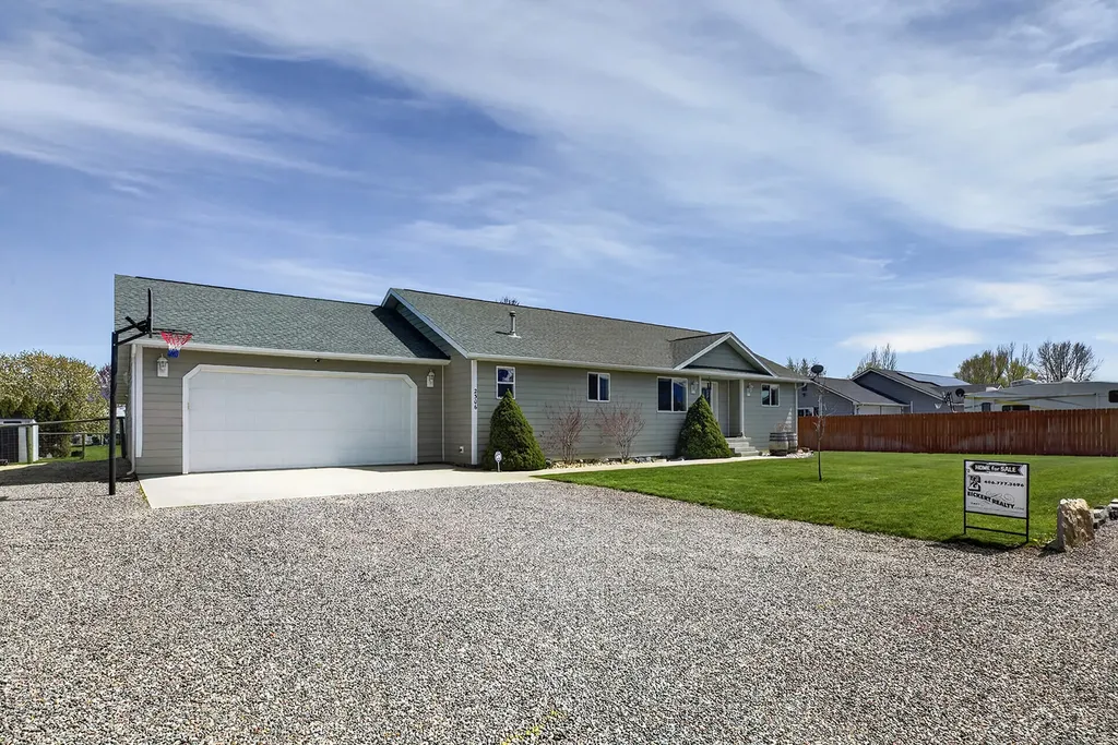 2306 Austin Lane Victor MT 59875