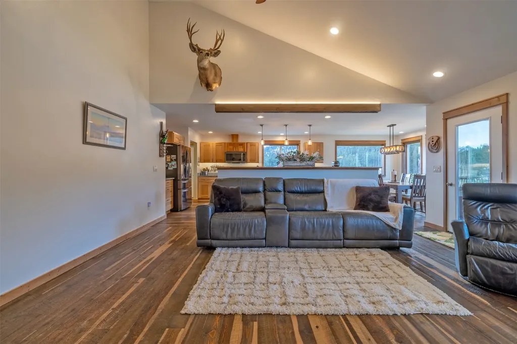 14 Penny Lane Clancy MT 59634