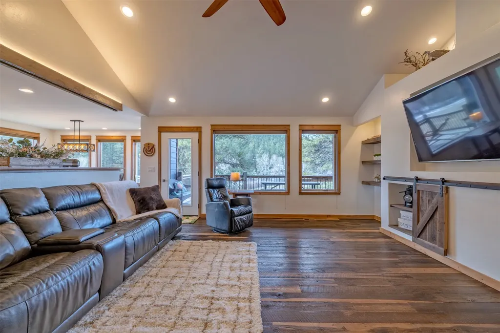 14 Penny Lane Clancy MT 59634