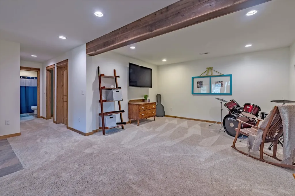14 Penny Lane Clancy MT 59634