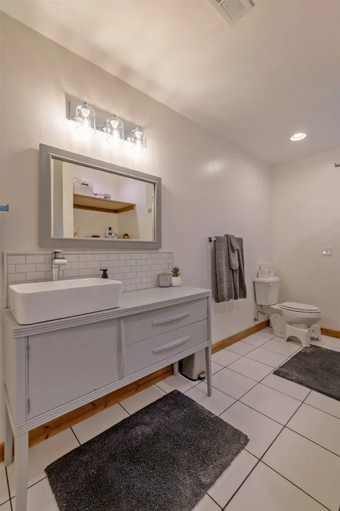 14 Penny Lane Clancy MT 59634