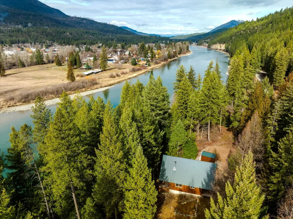 716 Kootenai River Road Troy MT 59935