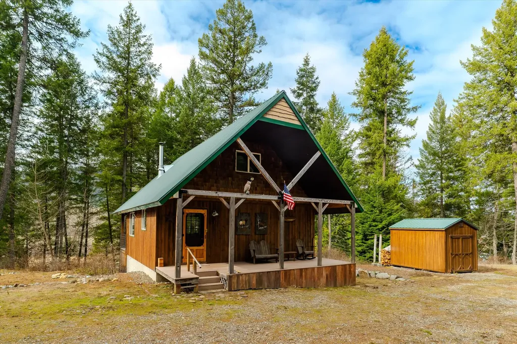 716 Kootenai River Road Troy MT 59935