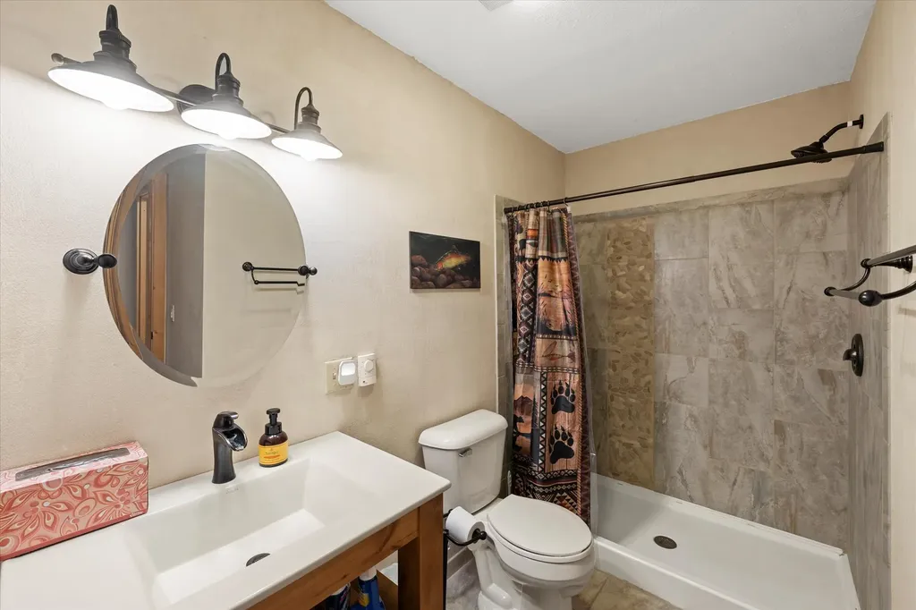 716 Kootenai River Road Troy MT 59935