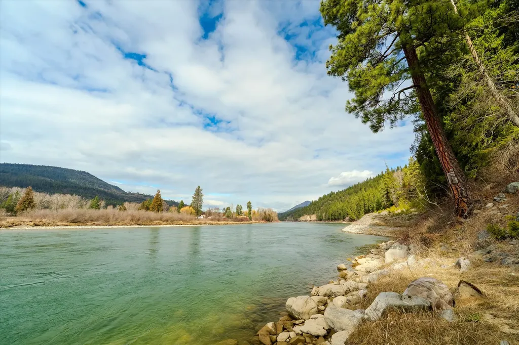 716 Kootenai River Road Troy MT 59935