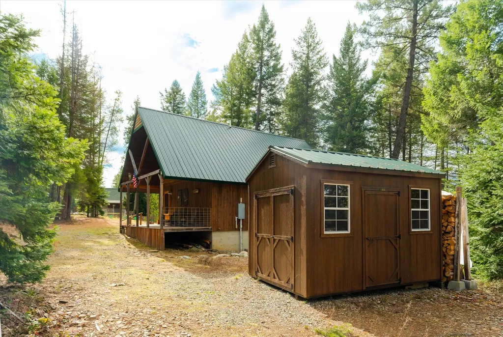 716 Kootenai River Road Troy MT 59935