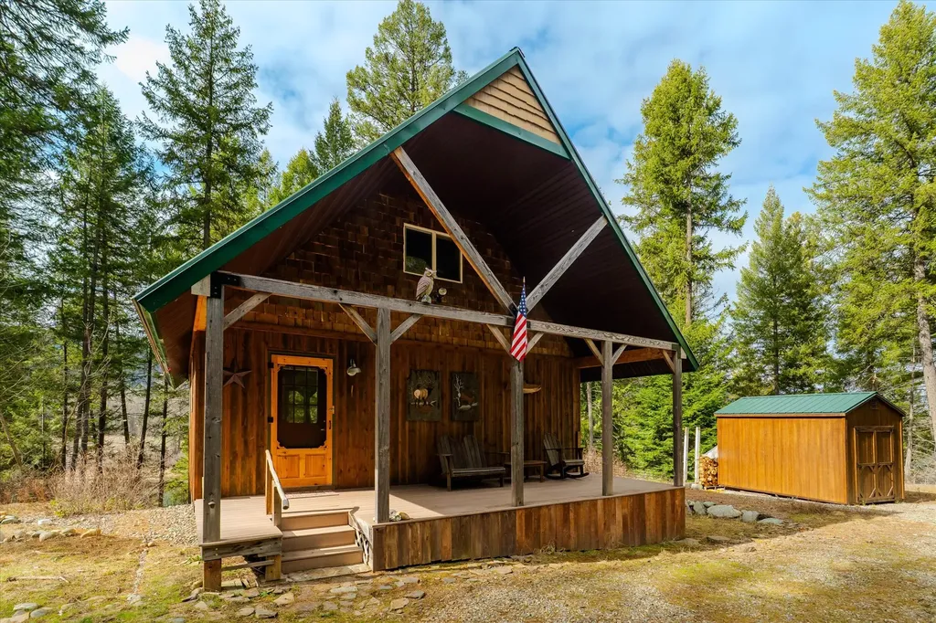 716 Kootenai River Road Troy MT 59935