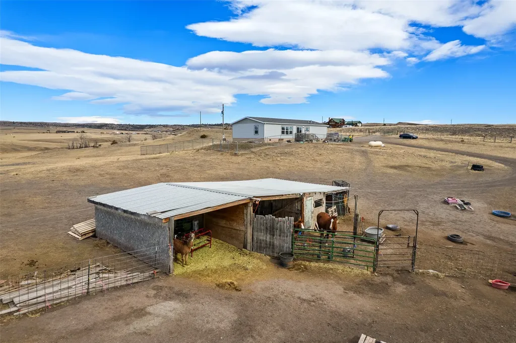 56 Spannering Road Big Timber MT 59011