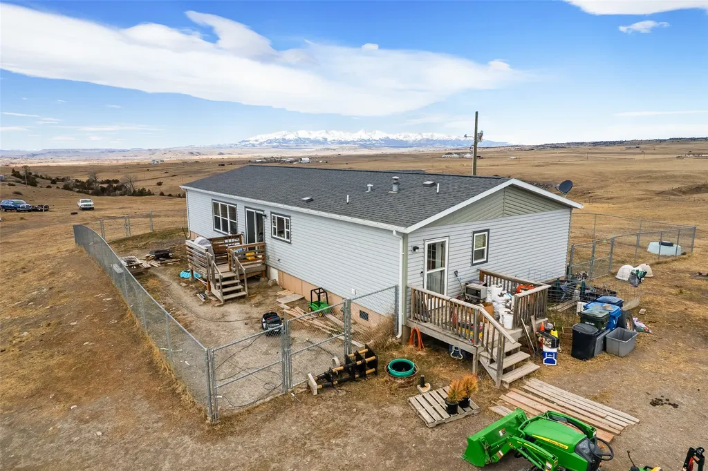 56 Spannering Road Big Timber MT 59011