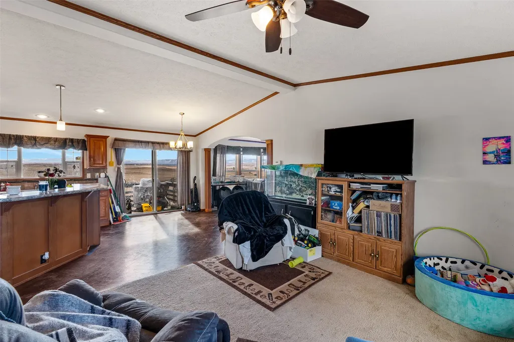 56 Spannering Road Big Timber MT 59011