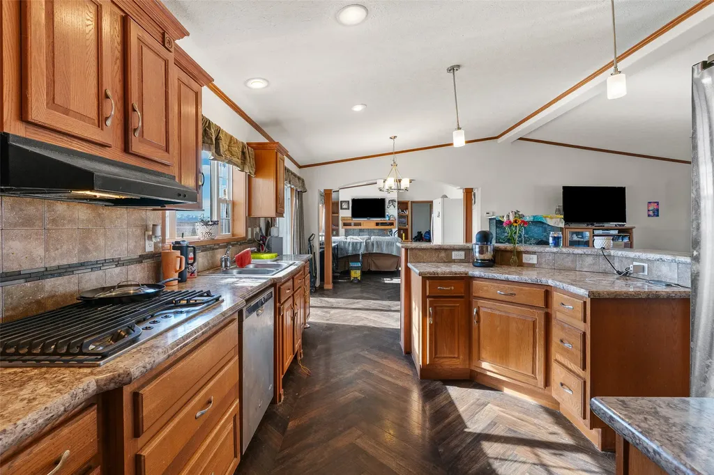 56 Spannering Road Big Timber MT 59011