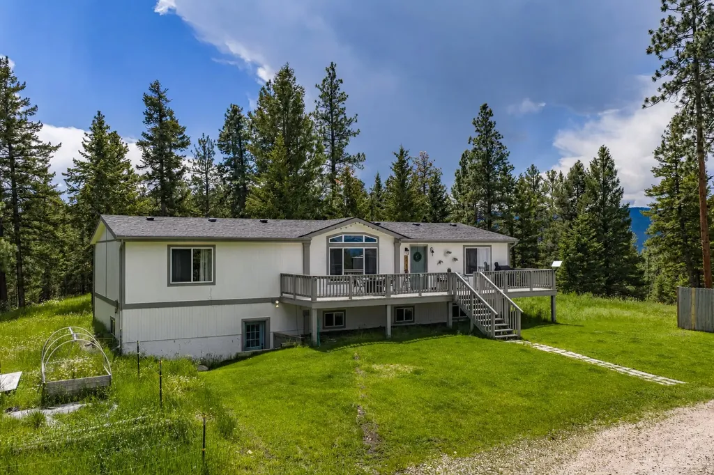1762 Copper Cliff Drive Bonner MT 59823