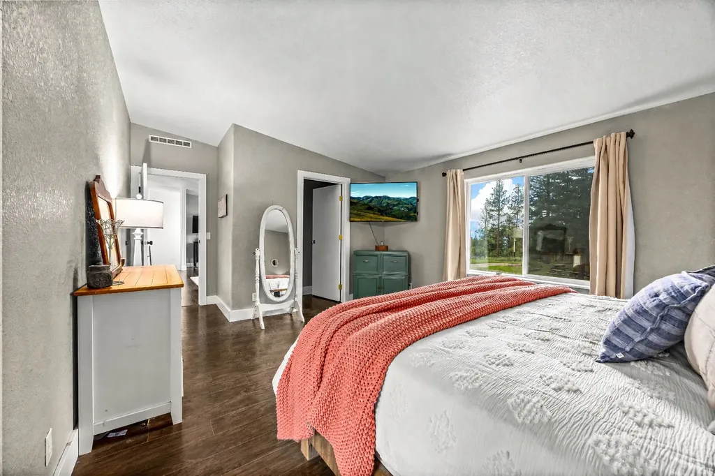 1762 Copper Cliff Drive Bonner MT 59823