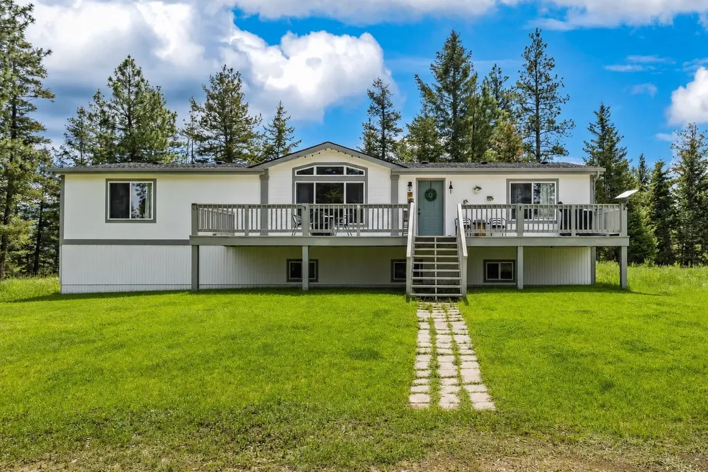 1762 Copper Cliff Drive Bonner MT 59823