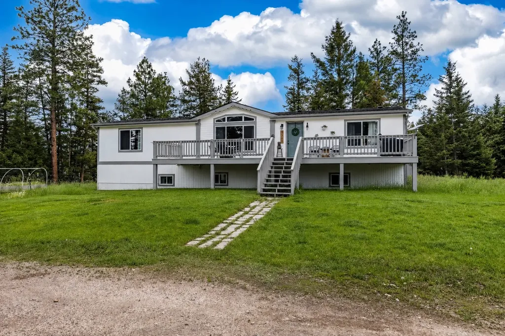 1762 Copper Cliff Drive Bonner MT 59823