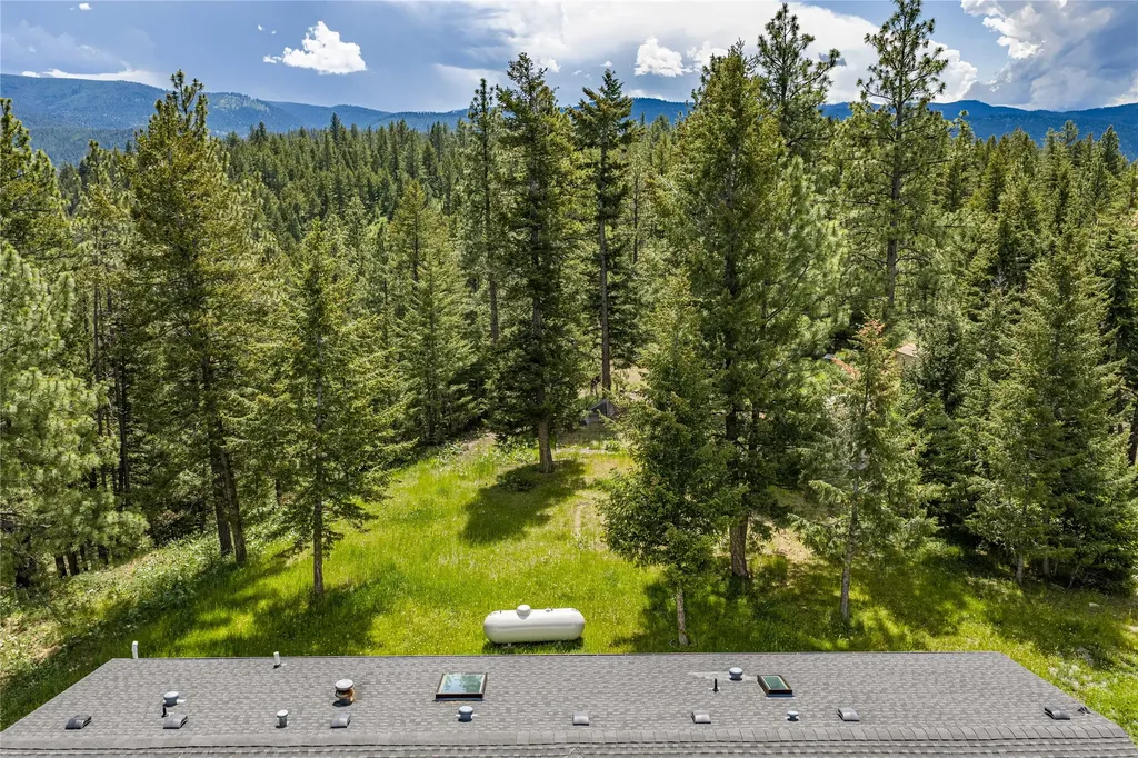 1762 Copper Cliff Drive Bonner MT 59823