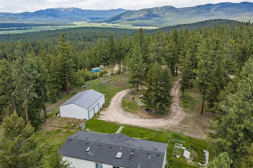 1762 Copper Cliff Drive Bonner MT 59823