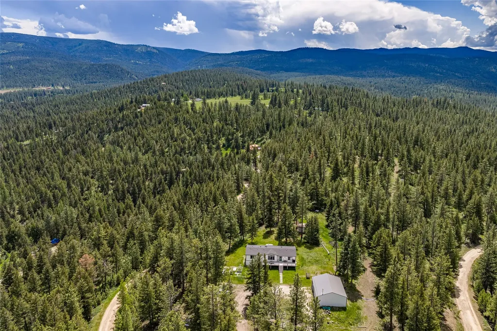 1762 Copper Cliff Drive Bonner MT 59823