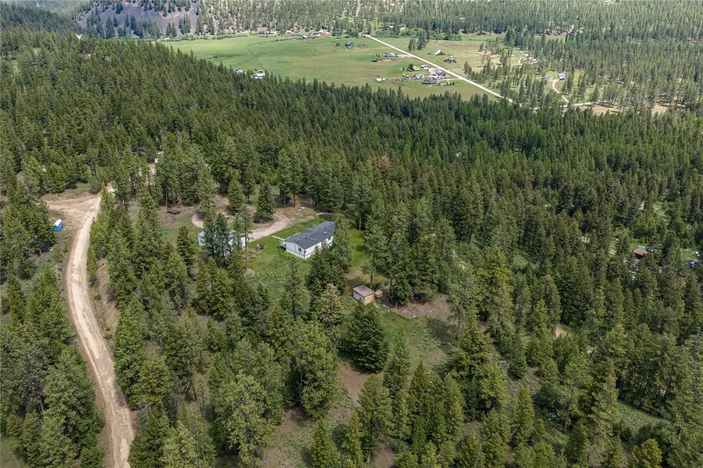 1762 Copper Cliff Drive Bonner MT 59823
