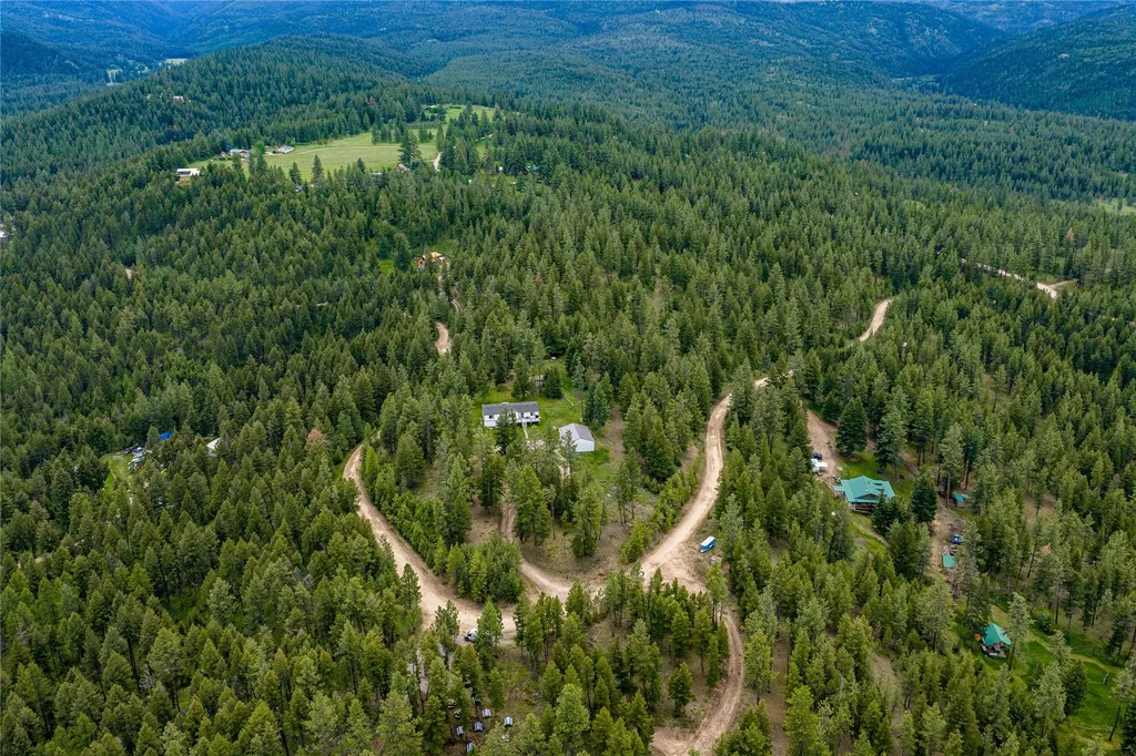 1762 Copper Cliff Drive Bonner MT 59823