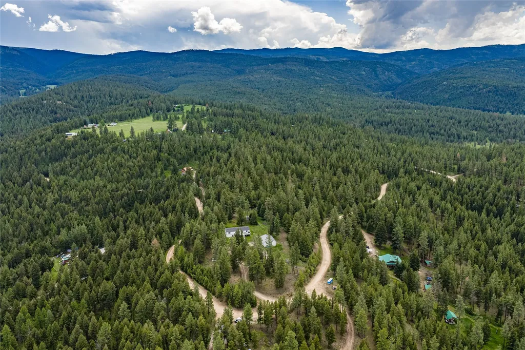 1762 Copper Cliff Drive Bonner MT 59823