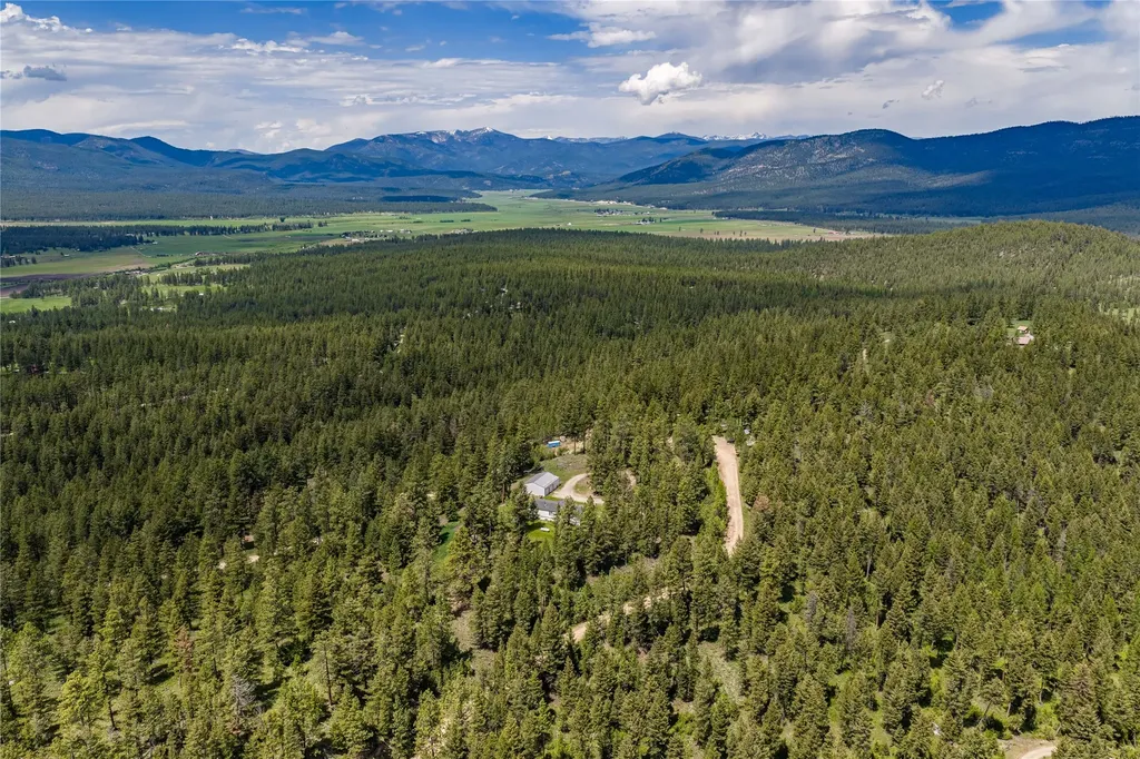 1762 Copper Cliff Drive Bonner MT 59823
