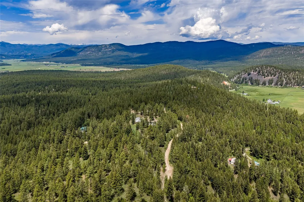 1762 Copper Cliff Drive Bonner MT 59823