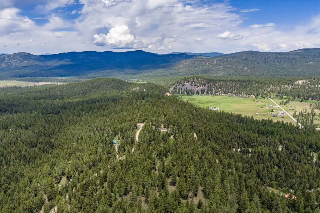 1762 Copper Cliff Drive Bonner MT 59823