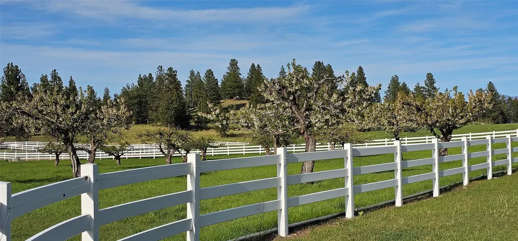 39784 Us Highway 93 Polson MT 59860