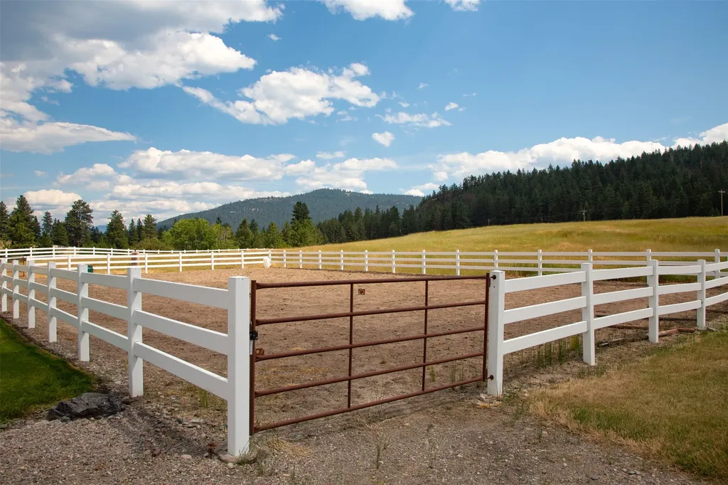 39784 Us Highway 93 Polson MT 59860