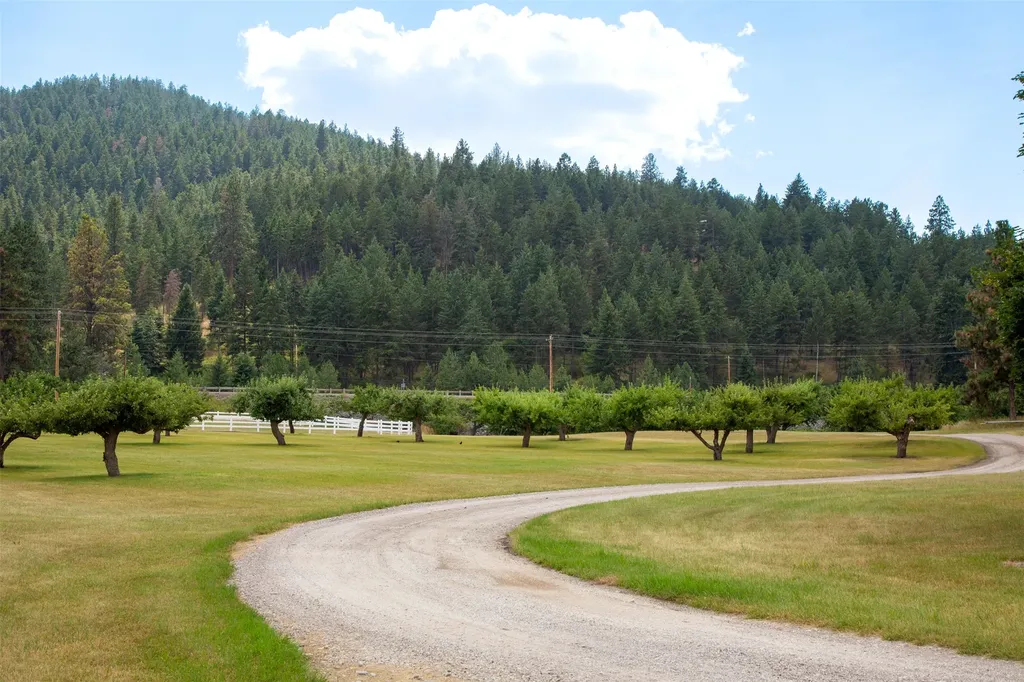 39784 Us Highway 93 Polson MT 59860