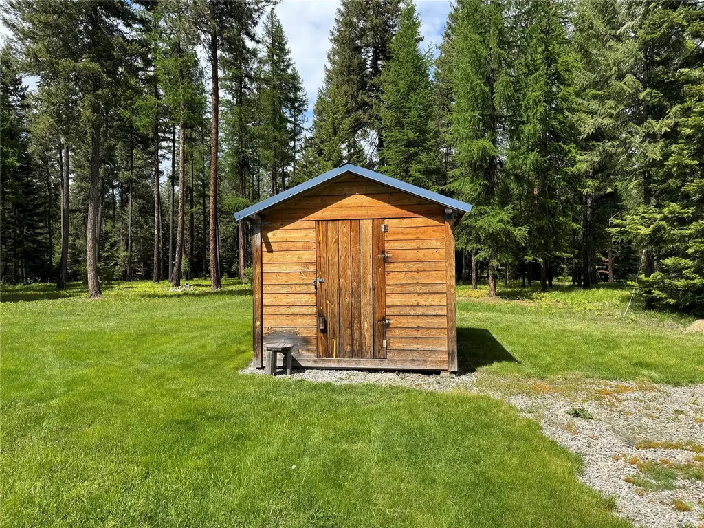 21 Country Club Lane Thompson Falls MT 59873