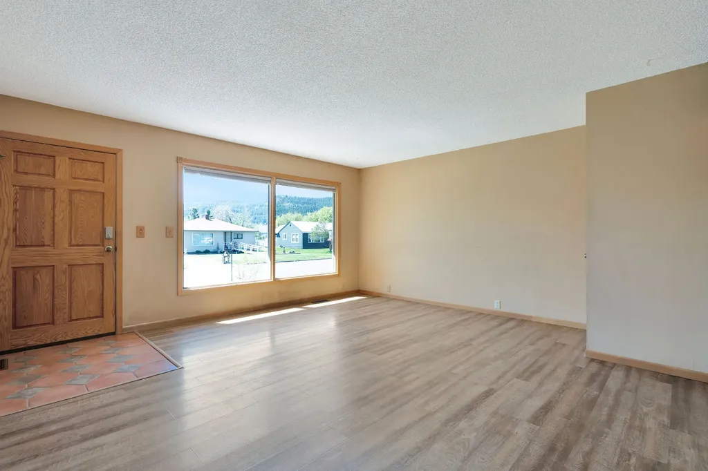 1217 5th Street W Kalispell MT 59901