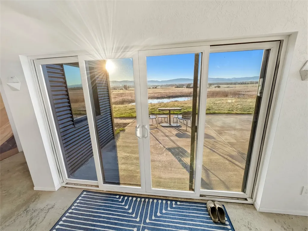 5052 Hoblitt Lane N Florence MT 59833