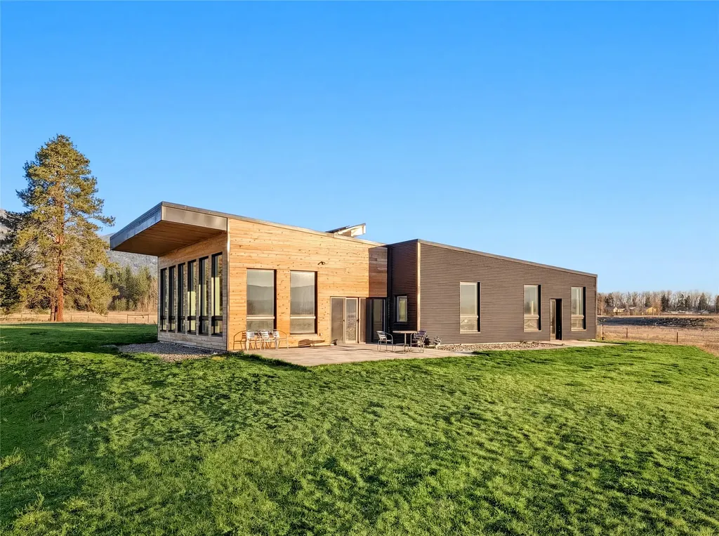 5052 Hoblitt Lane N Florence MT 59833