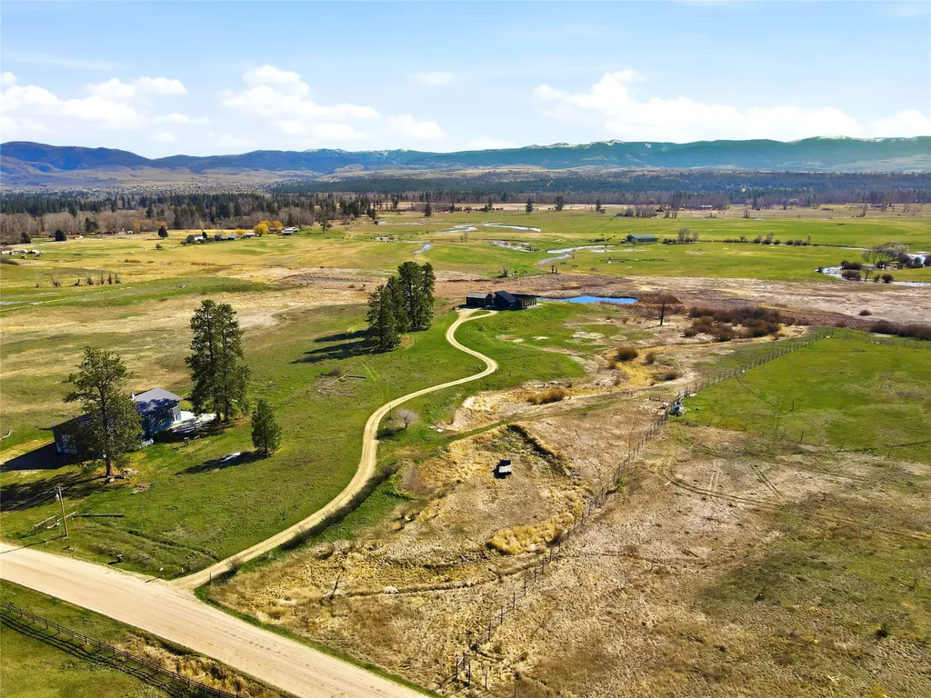 5052 Hoblitt Lane N Florence MT 59833