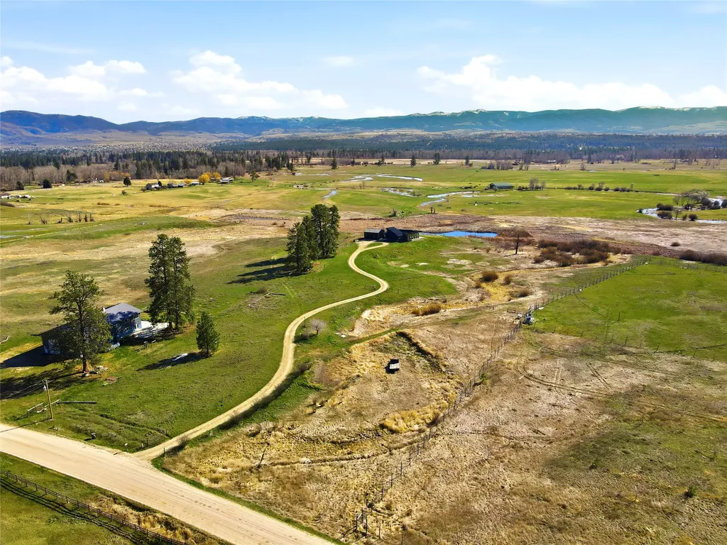 5052 Hoblitt Lane N Florence MT 59833