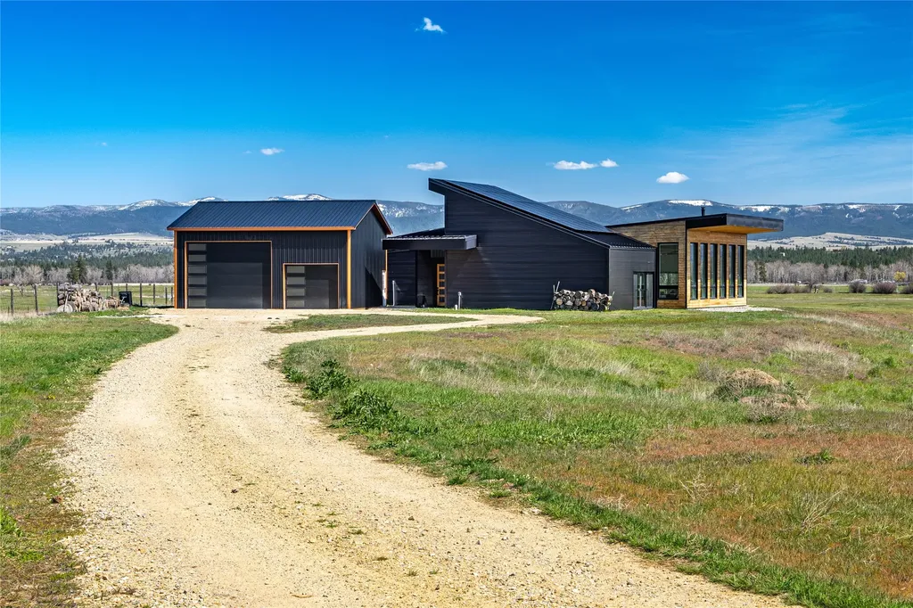 5052 Hoblitt Lane N Florence MT 59833
