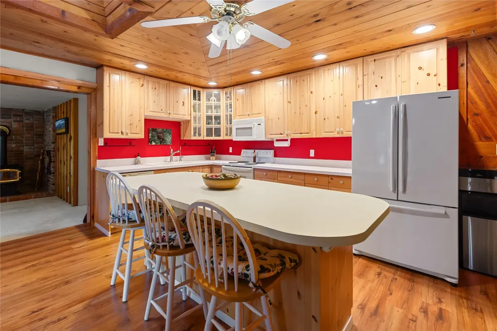 3390 E Shore Drive Helena MT 59602