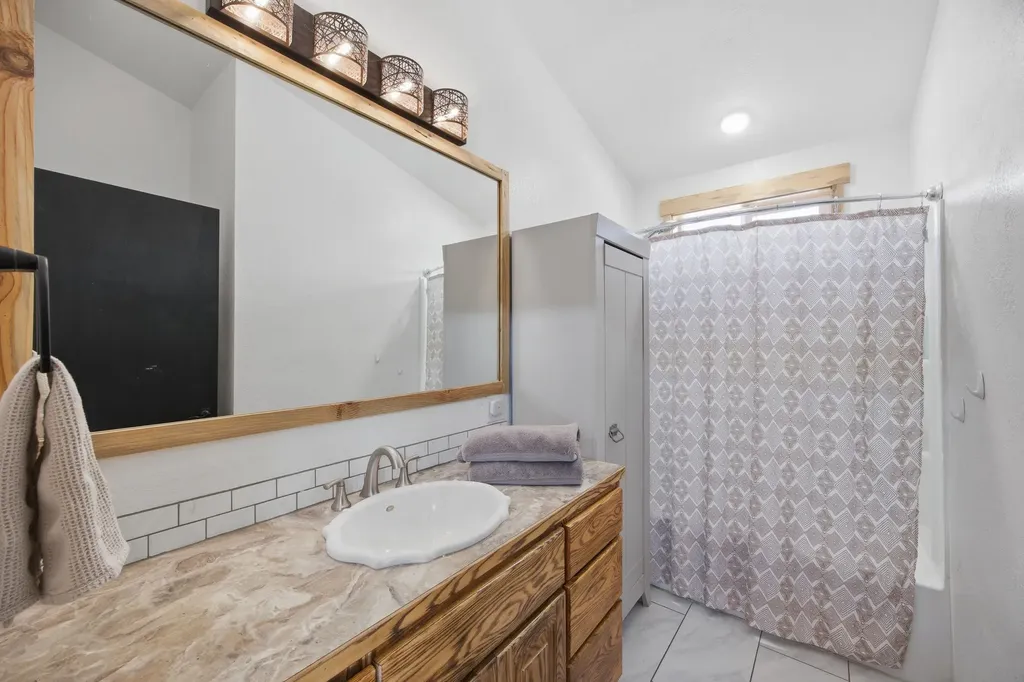 214 Mission Street Stevensville MT 59870
