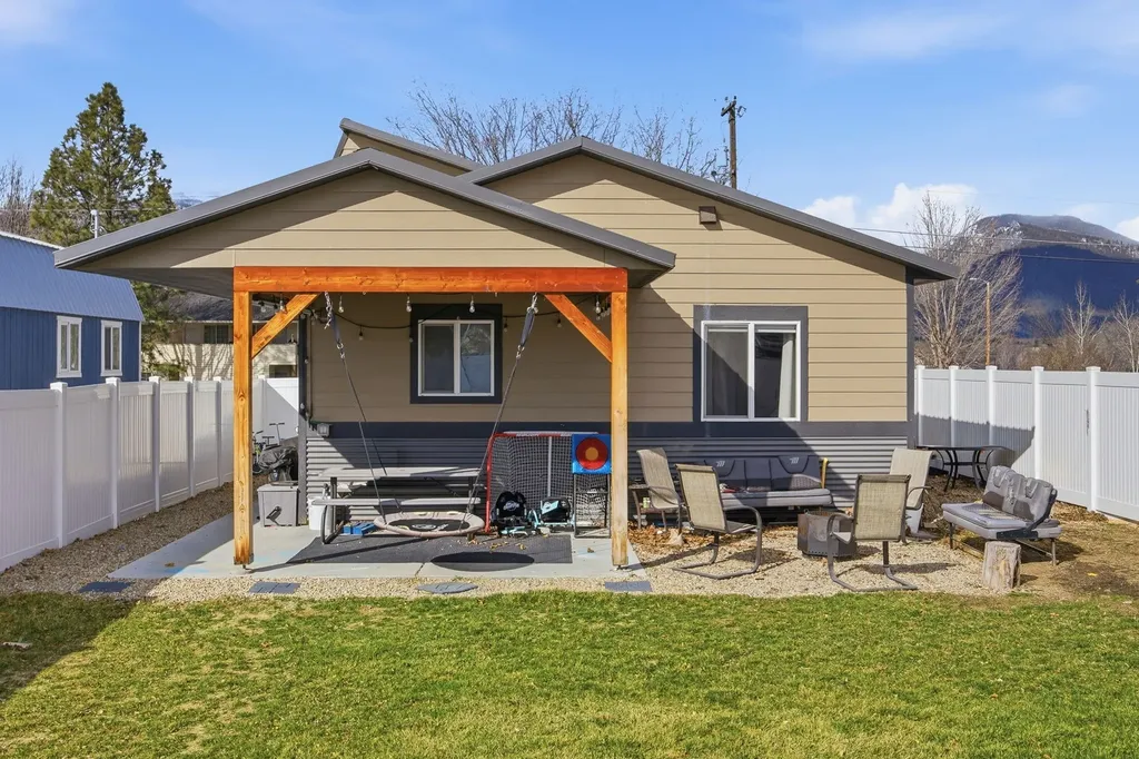 214 Mission Street Stevensville MT 59870