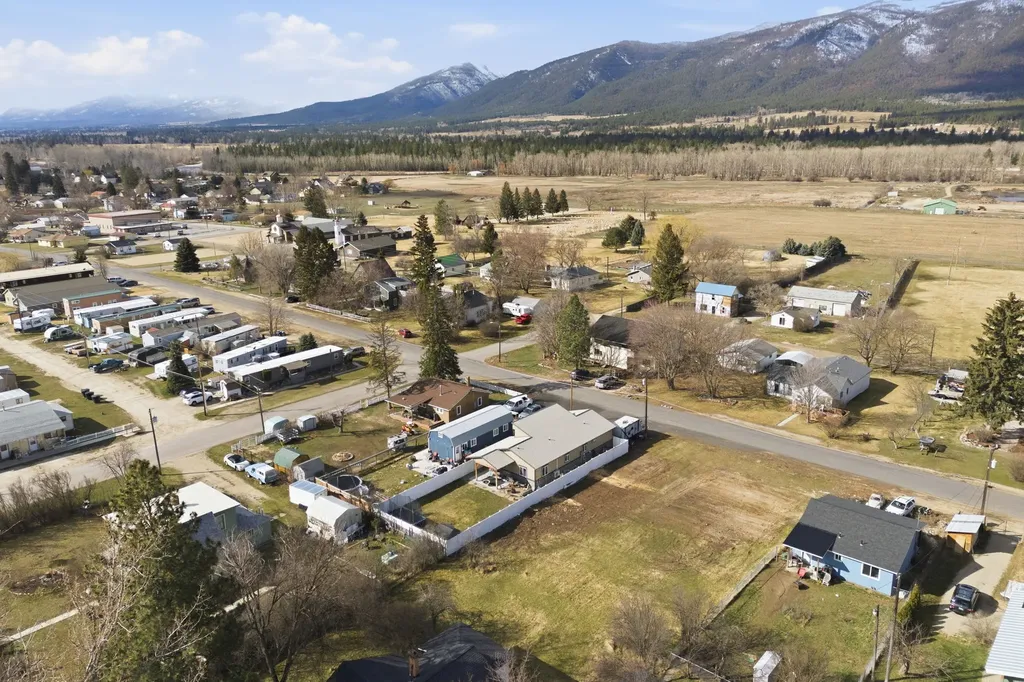 214 Mission Street Stevensville MT 59870