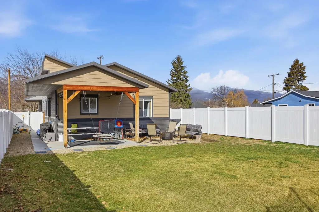 214 Mission Street Stevensville MT 59870