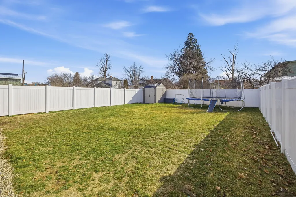 214 Mission Street Stevensville MT 59870