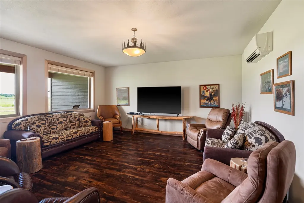 525 Eisenhower Street SE Ronan MT 59864